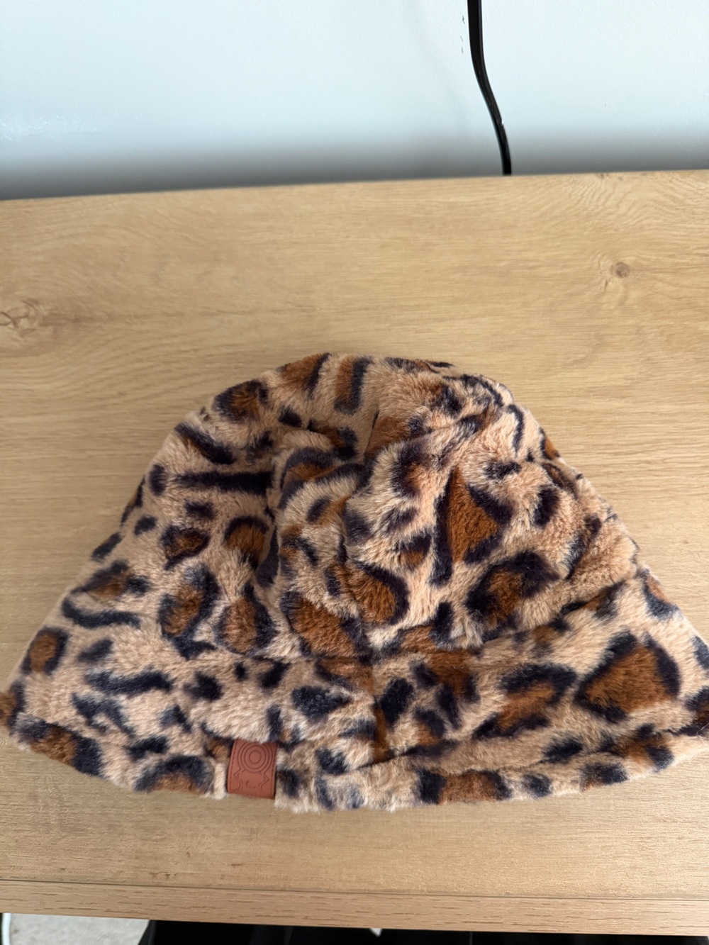 Faux Fur Leopard Print hat - Brown